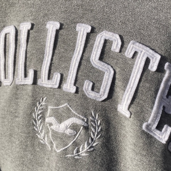 Hollister Men's Grey Hoodie Sweater - Picture 8 of 8